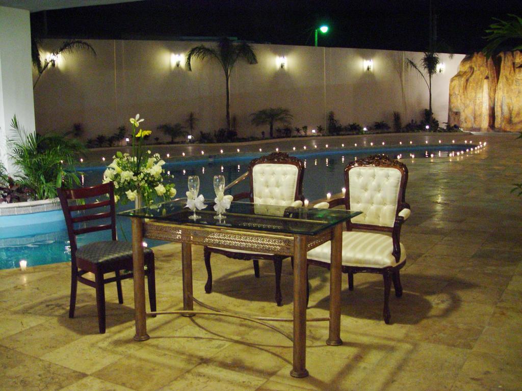 Hotel Royal Garden Reynosa Einrichtungen foto